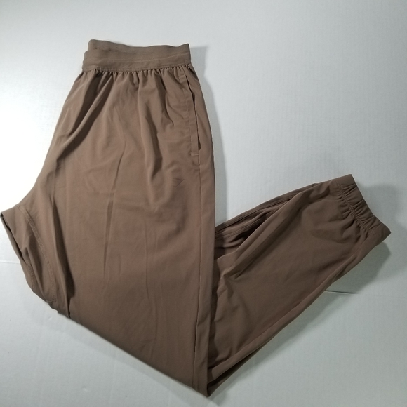 Gymshark Lightweight Studio Joggers Brown Slim Fit Pants Men’s XXL 2XL Stretch - Picture 1 of 9